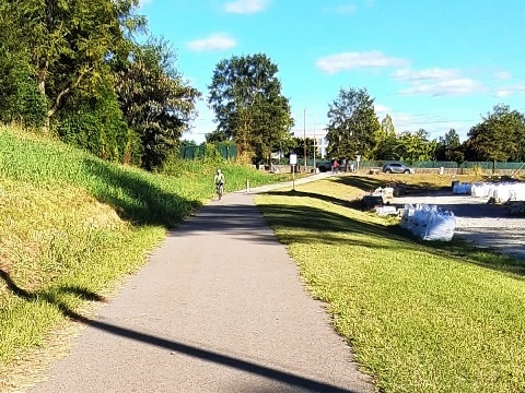 bike Georgia, River Levee Trail, biking, BikeTripper.net