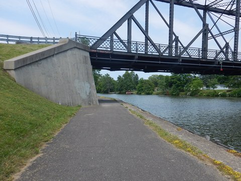bike New York, Erie Canalway Trail, West section, biking, BikeTripper.net