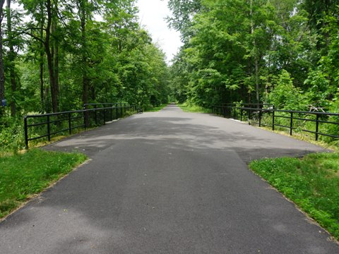 bike New York, Hudson Valley Rail Trail, NY biking, BikeTripper.net