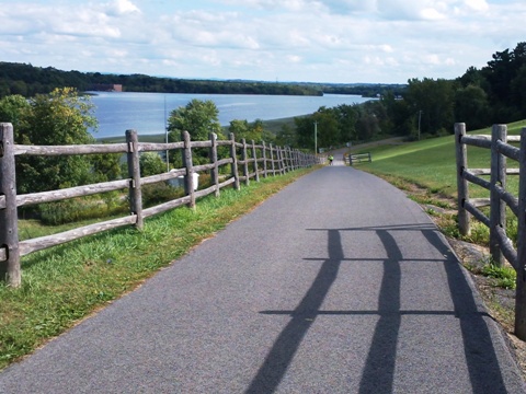 Mohawk Hudson Bike Trail, New York State Biking. Map, photos, description.  Have Bike Will Travel.