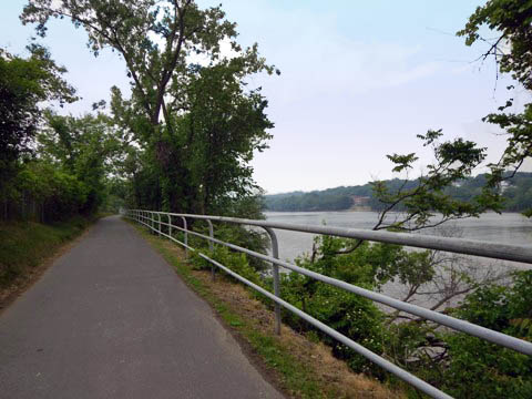 bike New York, Erie Canalway Trail, Empire State Trail, biking, BikeTripper.net