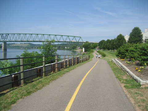 Biking, River Trail, Marietta Ohio, BikeTripper.net