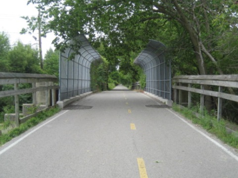 Biking, University/Parks Trail, Toledo Ohio, BikeTripper.net