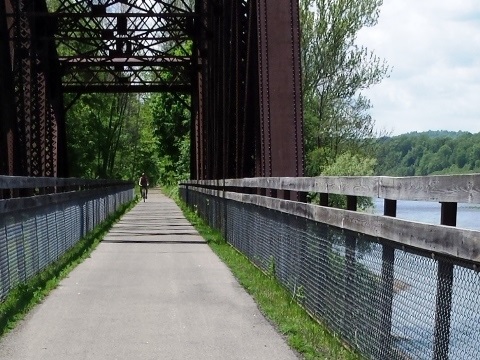 bike Pennsylvania, Allegheny River Trail, biking, BikeTripper.net