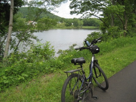 Biking, Allegheny River Trail, Pennsylvania, BikeTripper.net