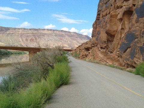 bike Utah, Moab Canyon Pathway, biking, BikeTripper.net