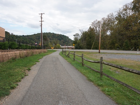 Deckers Creek Trail, Morgantown WV, West Virginia Biking. BikeTripper.net